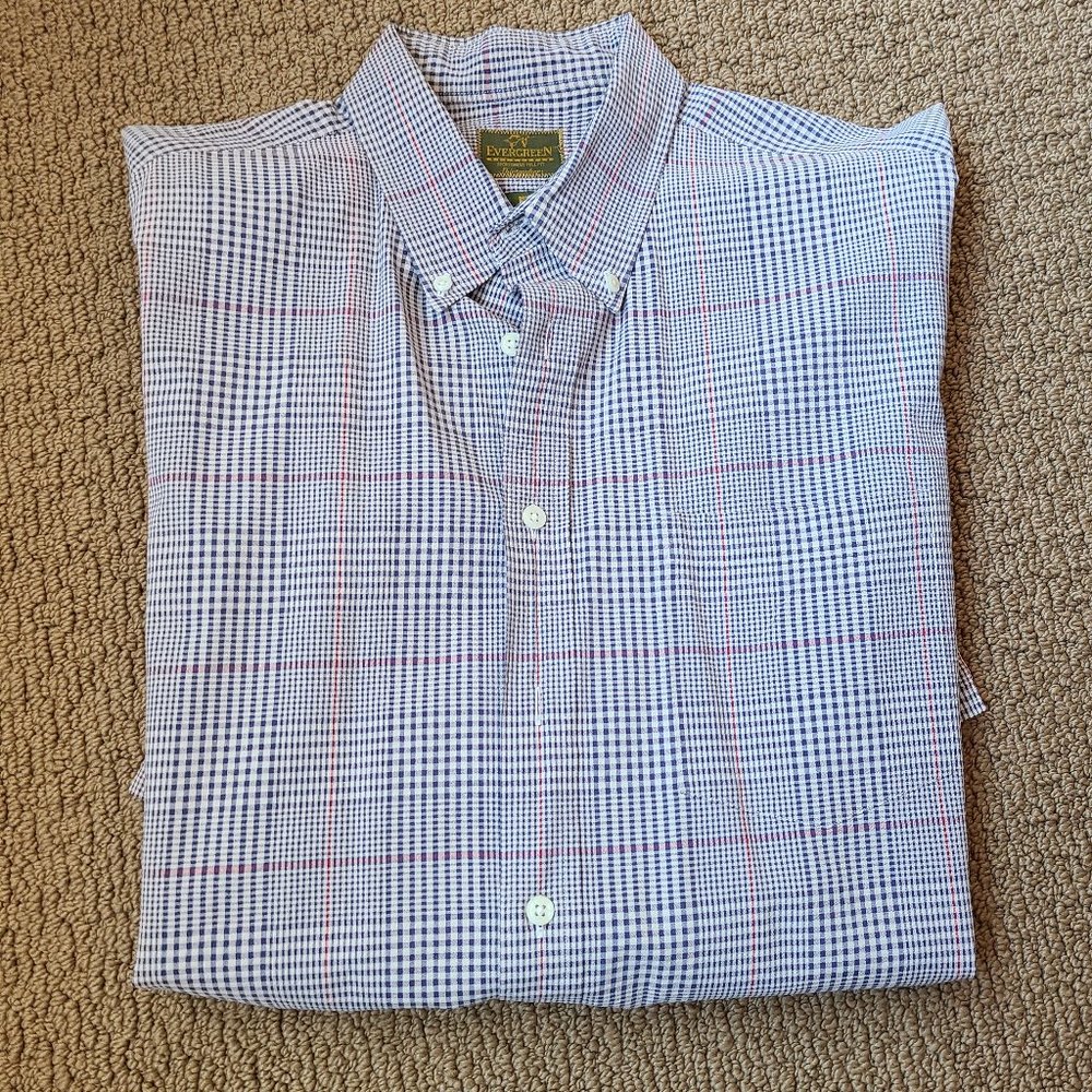 Grey colored Evergreen Shirtmaker men's short sleeve button down dress shirt.
